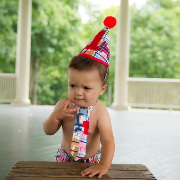 Boy Cake Smash Outfit,Boy 1st Birthday outfit, Necktie and Diaper Cover, Party Outfit, 1st Birthday Outfit, Multi-Colored Plaid