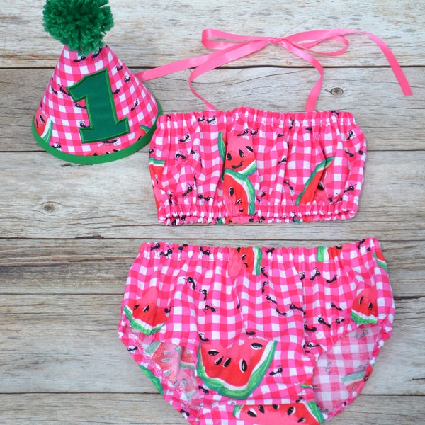 One in a Melon Cake Smash, Girl Cake Smash Outfit, Girl Birthday Outfit, Watermelon 1st Birthday, 1st Birthday, Girl Birthday Hat