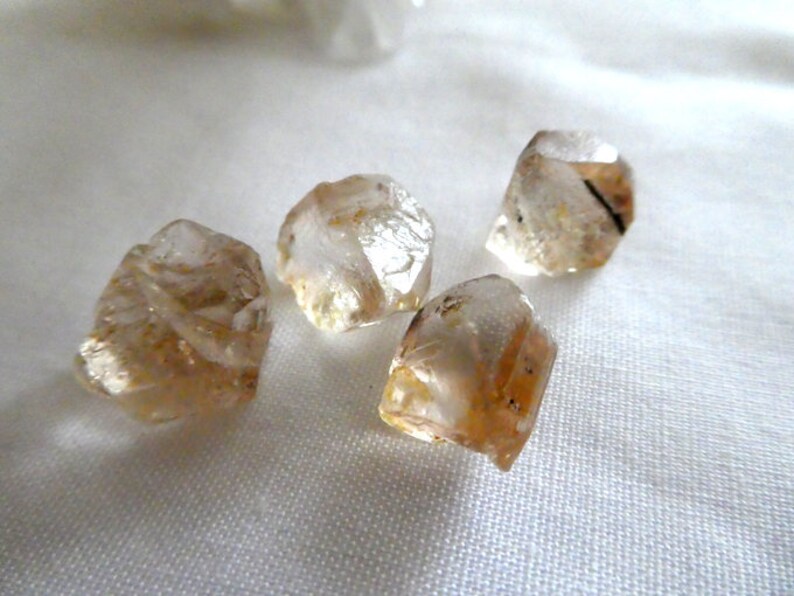 Raw yellow topaz gemstone crystals 9-14mm-4 undrilled | Etsy