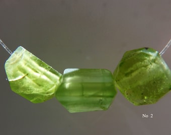 Peridot 6-7mm natural crystals beads- 3 pcs focal gemstone-pendant jewelry making- craft beads