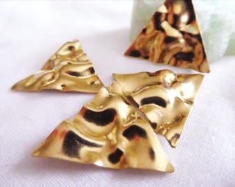 Triangle gold wavy 22mm brass charm- 2,10 pcs- earrings jewelry making-craft beads