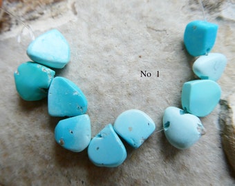 Arizona turquoise heart 7-9mm flat beads- 10pcs gemstone- jewelry making- natural blue craft beads