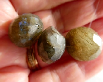 Labradorite 17mm rondelle faceted beads - 3 large focal gemstone - pendant jewelry making - craft beads