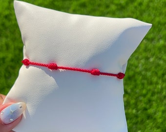 Red Seven (7) knot Bracelet - Pulsera Roja Siete (7) Nudos