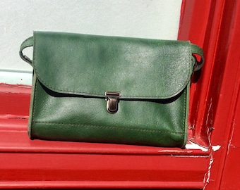 Leather Crossbody Bag: Adjustable Strap, Outer Zip Pocket