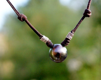 Black tahitian pearl,  men chocker,  australian natural leather, silver 925 bead as clasp