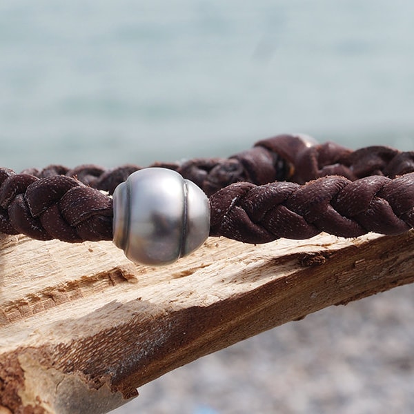 Tahitian pearl, braided australian leather, men bracelet, silver bead as clasp