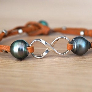 Tahitian pearls, charm&#39;s infinity silver 925, woman bracelet, silver 925 beads australian leather, howlite as clasp