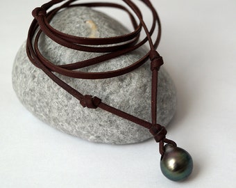 Genuine peacock Tahitian pearl, australian leather, men necklace, adaptable