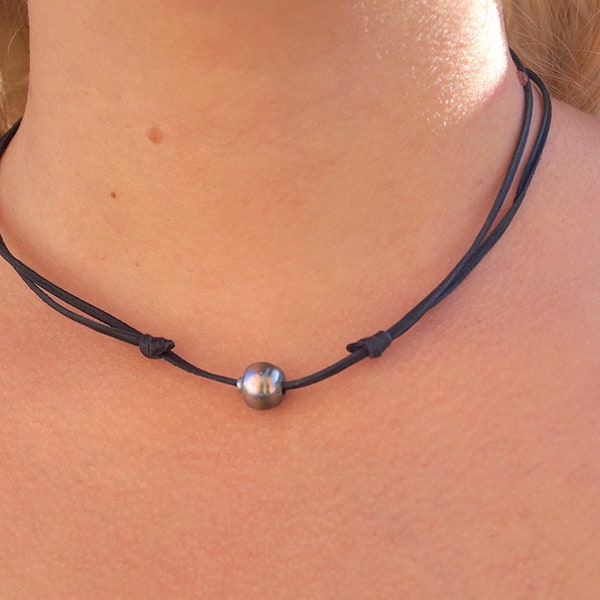 Tahitian pearl , woman necklace, australian leather, adjustable jewel