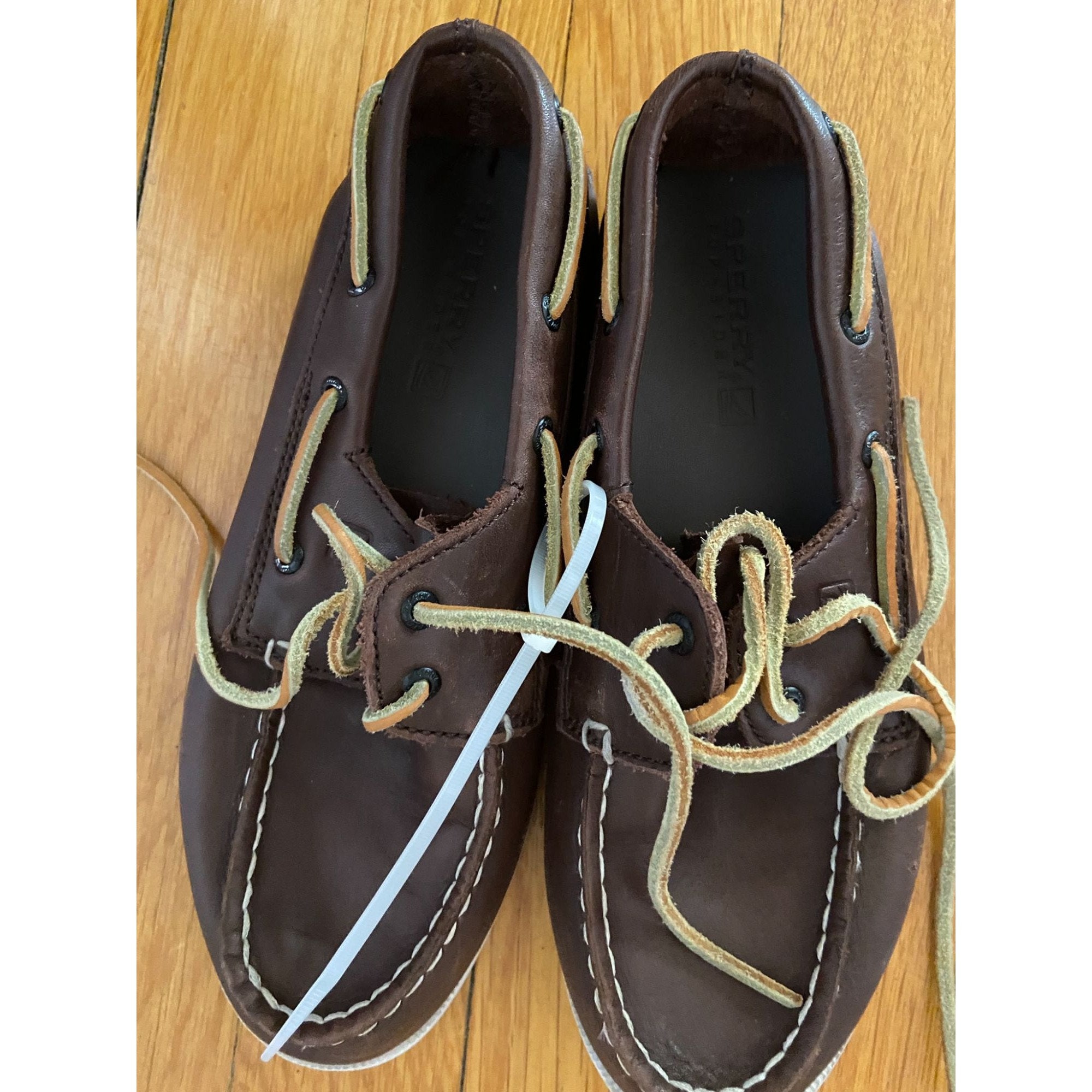  Sperry Mako - Zapato náutico de 2 ojales para hombre, Beige  Bronceado : Ropa, Zapatos y Joyería