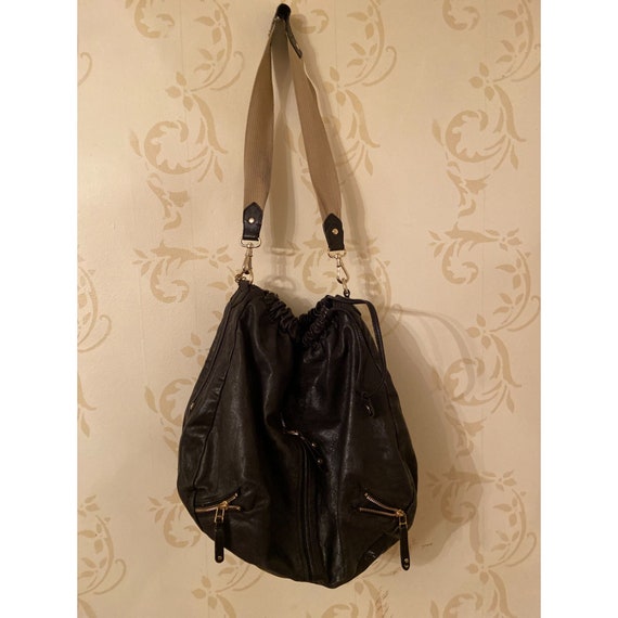 Olivia large leather hotsell crossbody bag