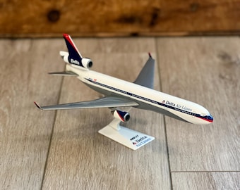 Vintage Delta Air Lines MD-11 McDonnell Douglas Model Airplane with Display Stand