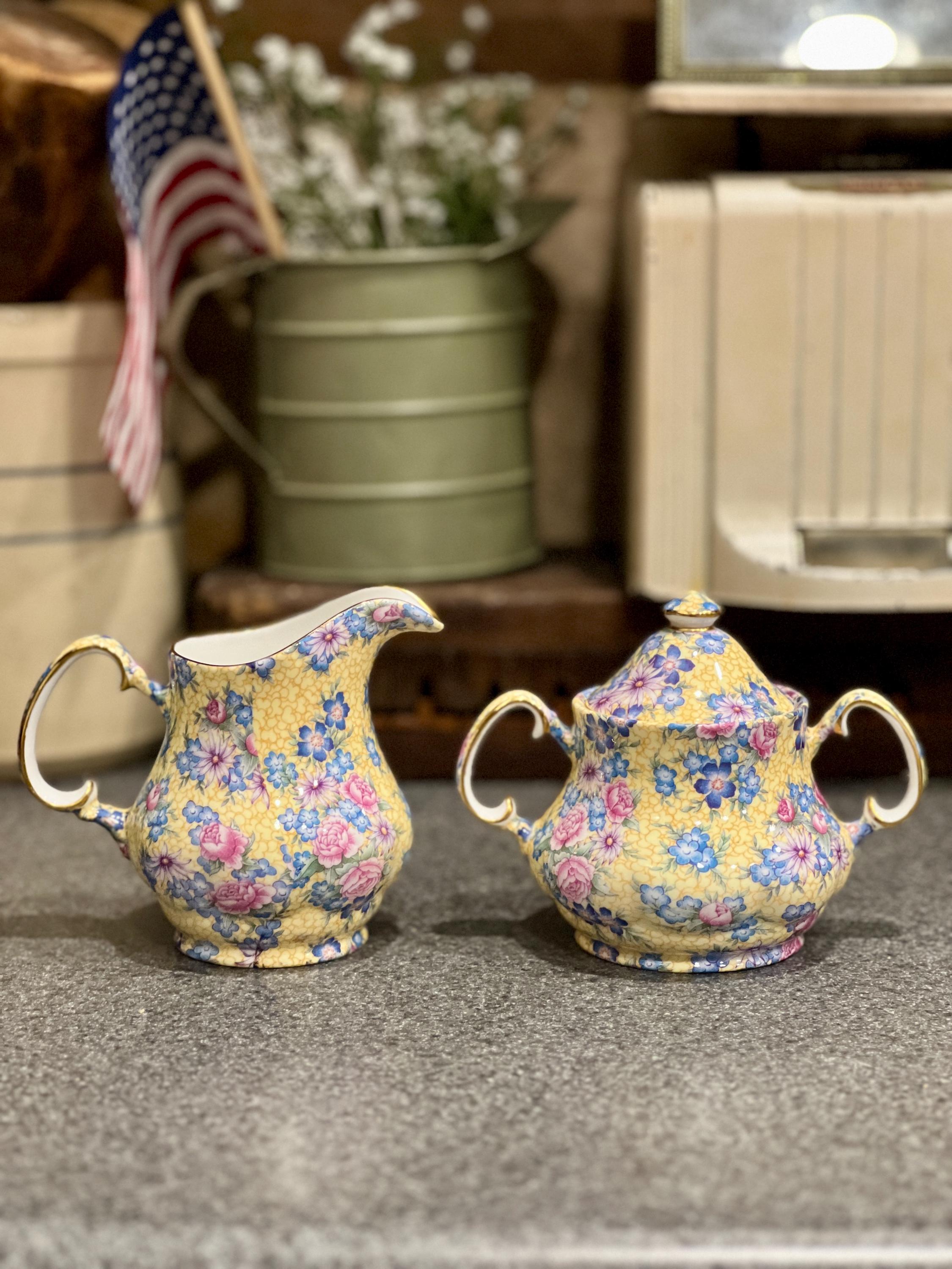 Lot De 11 Soucoupes Kensington Chintz Par Enoch Wedgwood - Porcelaine Bleue Authentique - Angleterre