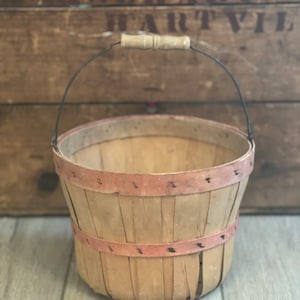 Small Vintage Farmhouse Bushel Fruit Basket
