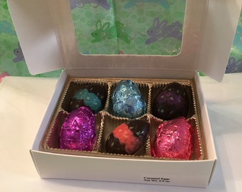 Karmelowe jajka wielkanocne