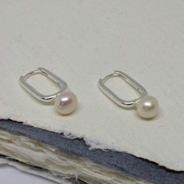 Silver and Pearl Huggie Hoops, Silver Clicker Hoops, Oval Minimal Hoop Earrings, Modern Wedding Jewellery, Minimalist Sterling Silver