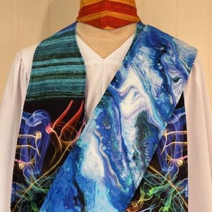 Blaue Marmorierte/Mystische Geistliche Stola, REVERSIBLE, Zwei Kunstwerke, Pastor Stola, Eine Innovative In-Vestment, StolesByShez, Passende Maske