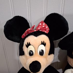 Pair Vintage Disneyland Walt Disney Mickey & Minnie Mouse Plush Stuffed Animals bild 2