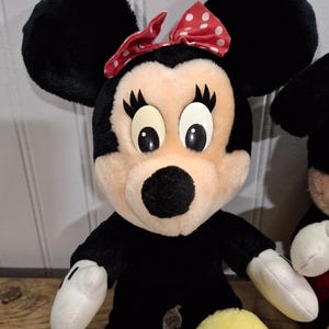 Pair Vintage Disneyland Walt Disney Mickey & Minnie Mouse Plush Stuffed Animals bild 3