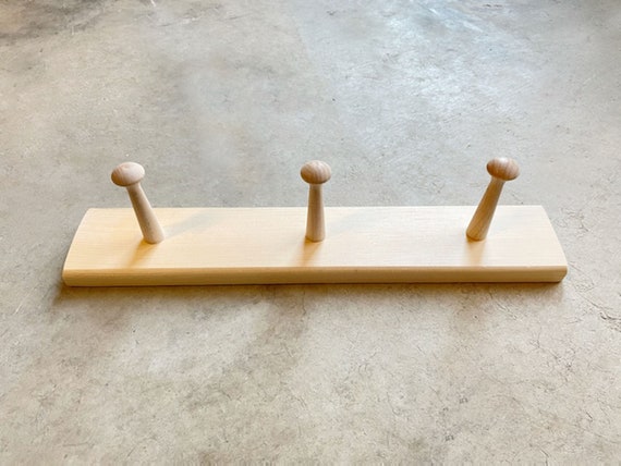 Wood Peg Rack, Wood Peg Rack for Six Coats or Jackets