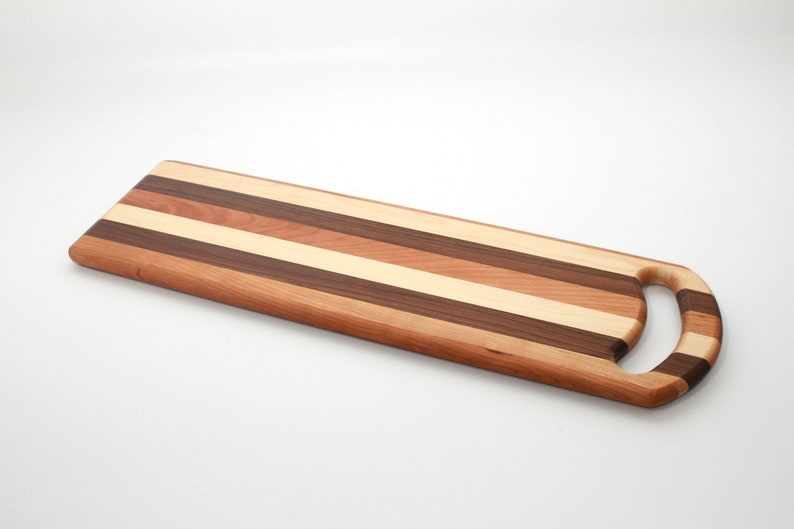 Handmade Housewarming Wedding Gift Hardwood Serving Board Mixed Hardwood Cutting Board with Handle Stripe Cheese Board with Hand Hole