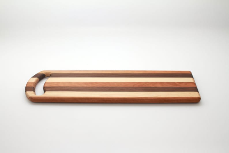 Handmade Housewarming Wedding Gift Hardwood Serving Board Mixed Hardwood Cutting Board with Handle Stripe Cheese Board with Hand Hole