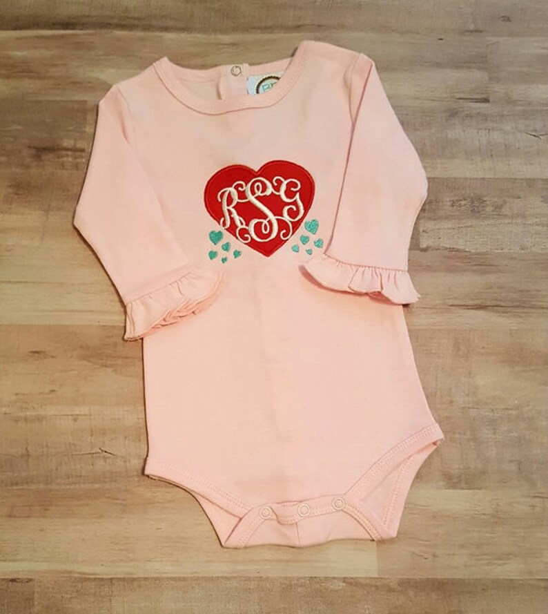 Girls Vday onesie Pink Ruffle sleeved Valentine/'s Day onesie Personalized Girls Valentine/'s Day bodysuit Monogrammed Valentine/'s Day shirt