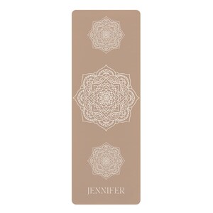 Personalisierte Yoga Matte Mandala Yoga Matte Personalisierte Yoga Matte Personalisierte Pilates Matte Yoga Accessoire Yoga Geschenk Bild 2