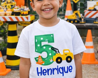 Maglietta di compleanno personalizzata con camion da cantiere per bambini - Personalizzabile in qualsiasi colore