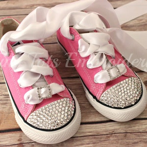Zapatos Converse personalizados ~ Zapatos Converse para niños pequeños ~ Zapatillas con diamantes de imitación y cordones de satén a juego ~ ¡TALLAS PARA NIÑOS PEQUEÑOS!