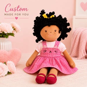 Personalized Cloth Doll Custom Name Embroidered African American Representation 16 Inch Handmade Fabric Ragdoll Curly Hair Design Gold Bow Accent Jumper Dress Cat Face Pattern Matching Shoes Soft Toddler Birthday Gift Ages 2-10 Girls Present