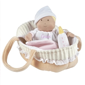 Personalisierte Puppe mit Babyschale, Flasche und Decke, personalisierte Geschenke, Puppe nach Maß, Baby Geschenk, Neugeborenen Geschenk, Babypuppe, Taufe Geschenk