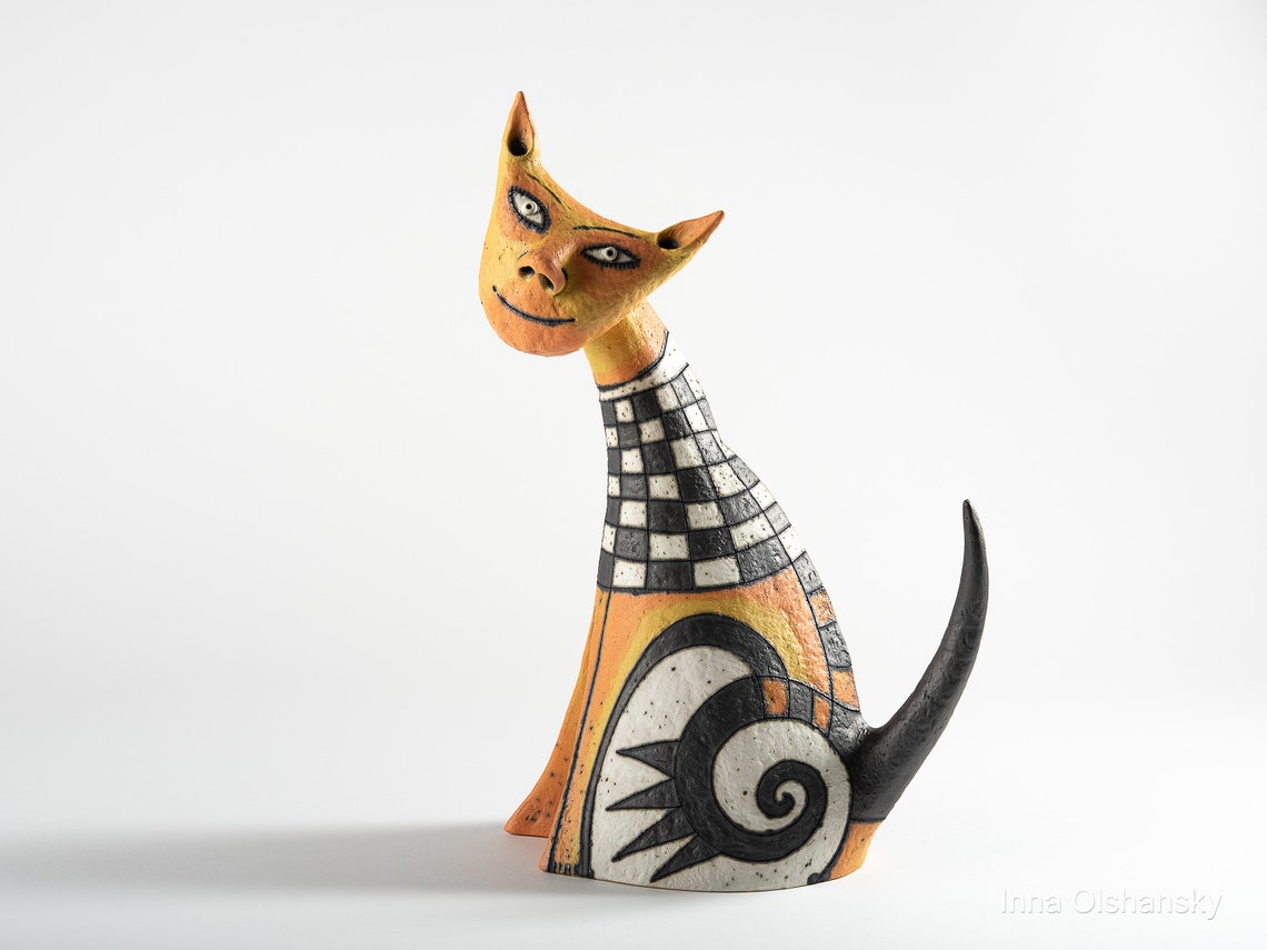 orange cat statue