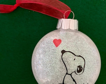 Adorno de perro con corazón