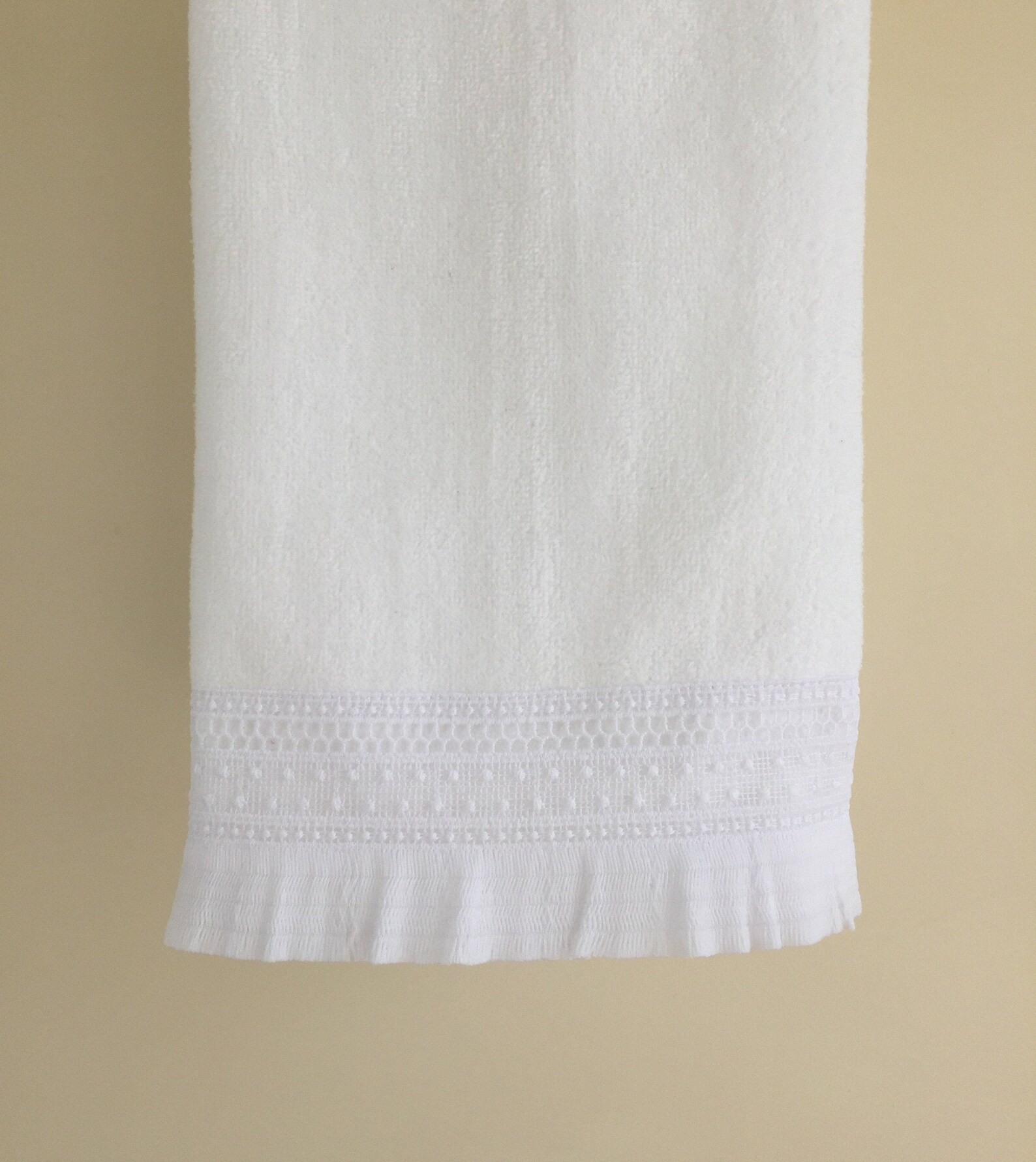 FRINGE LACE Hand Towel 1 Lace Trim White Velour Weave Etsy