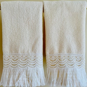 TASSEL LACE FRINGE Fingertip towels (2) Ivory Velour Cotton new custom-embellished