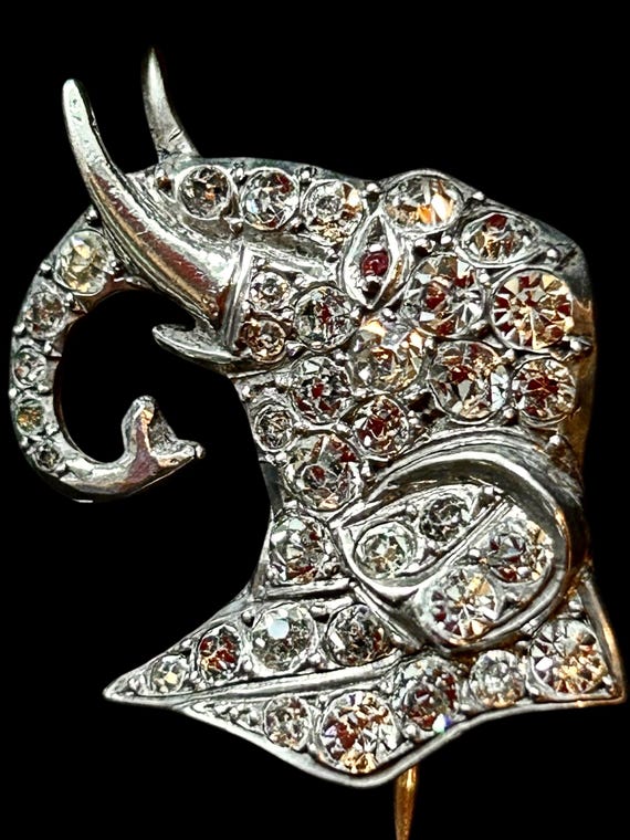 C19th silver paste elephant brooch, garnet eye. - image 6