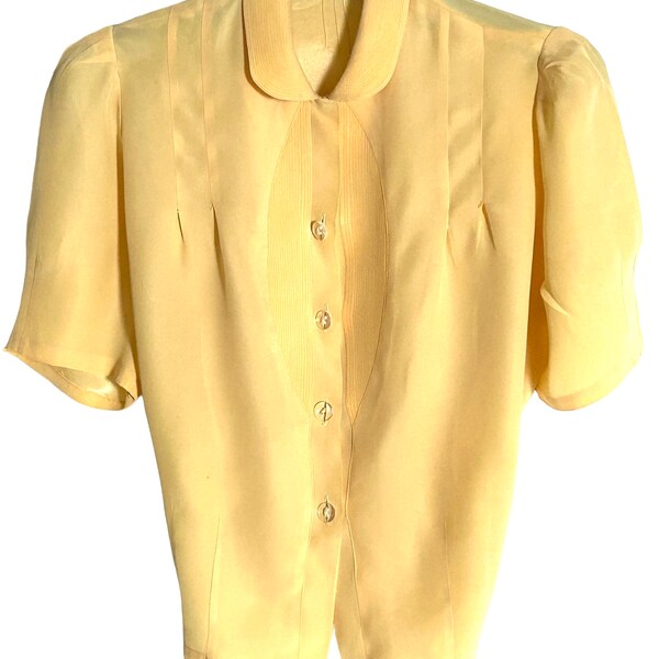 Buttery yellow satin-backed 1940s blouse