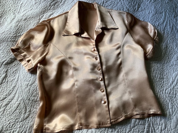 1970s does 1930s peach satin rayon blouse