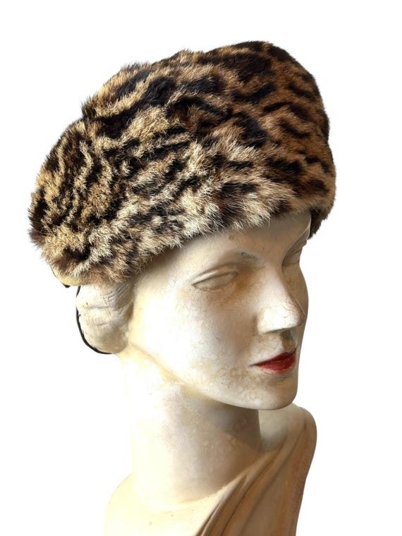 Late 1940s Leopard Print Fur Hat With Bow. - Etsy Israel display picture 1