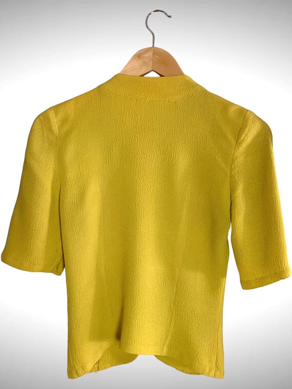 Early 40s chartreuse yellow/green crepe top, with… - image 8