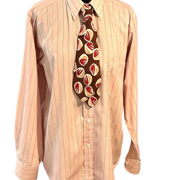 Man’s 1940s American pink stripe vintage shirt