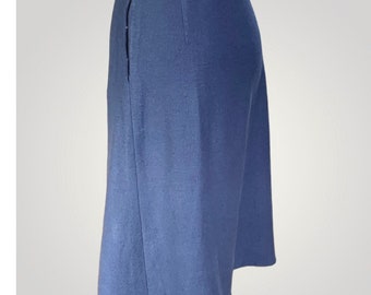 Jupe vintage bleue des années 40…. Original, pas de copie.
