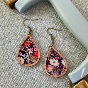 Floral earrings | Acrylic earrings | Teardrop earrings