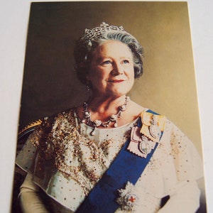 Cartão postal vintage: Sua Majestade a Rainha Elizabeth, A Rainha Mãe Pintura a óleo de Richard Stone 1986