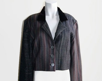 Giacca blazer corta da donna vintage ZOE California con collo in velluto e spalline imbottite