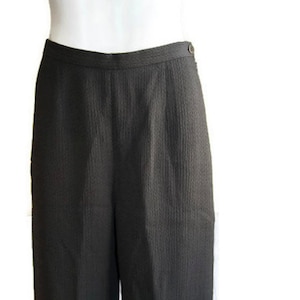 1990s Giorgio Armani Women&#39;s Pants - A Milano-Borgonuovo 21 - Vintage Size 40 - Side Zipper - Gray - Light Trousers