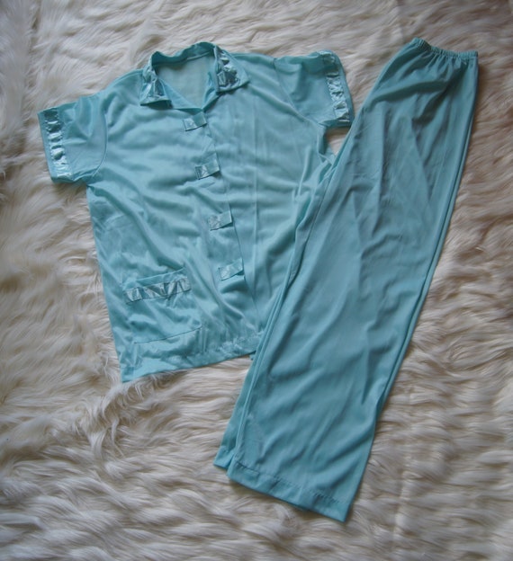 Vintage Lingerie 1960s HENSON KICKERNICK Light Gre