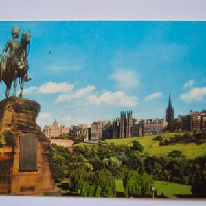 Cartão postal vintage The Mound, cartão postal de Edimburgo PT36635 impresso na Grã-Bretanha
